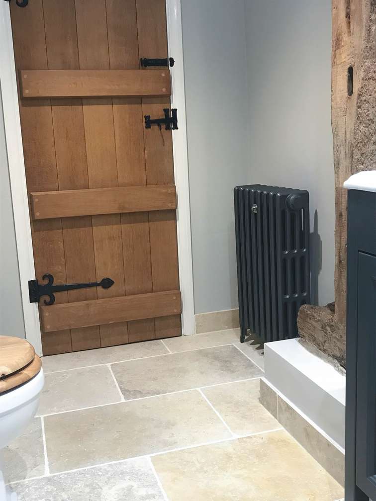 Traditional Radiator in Shower Room 1