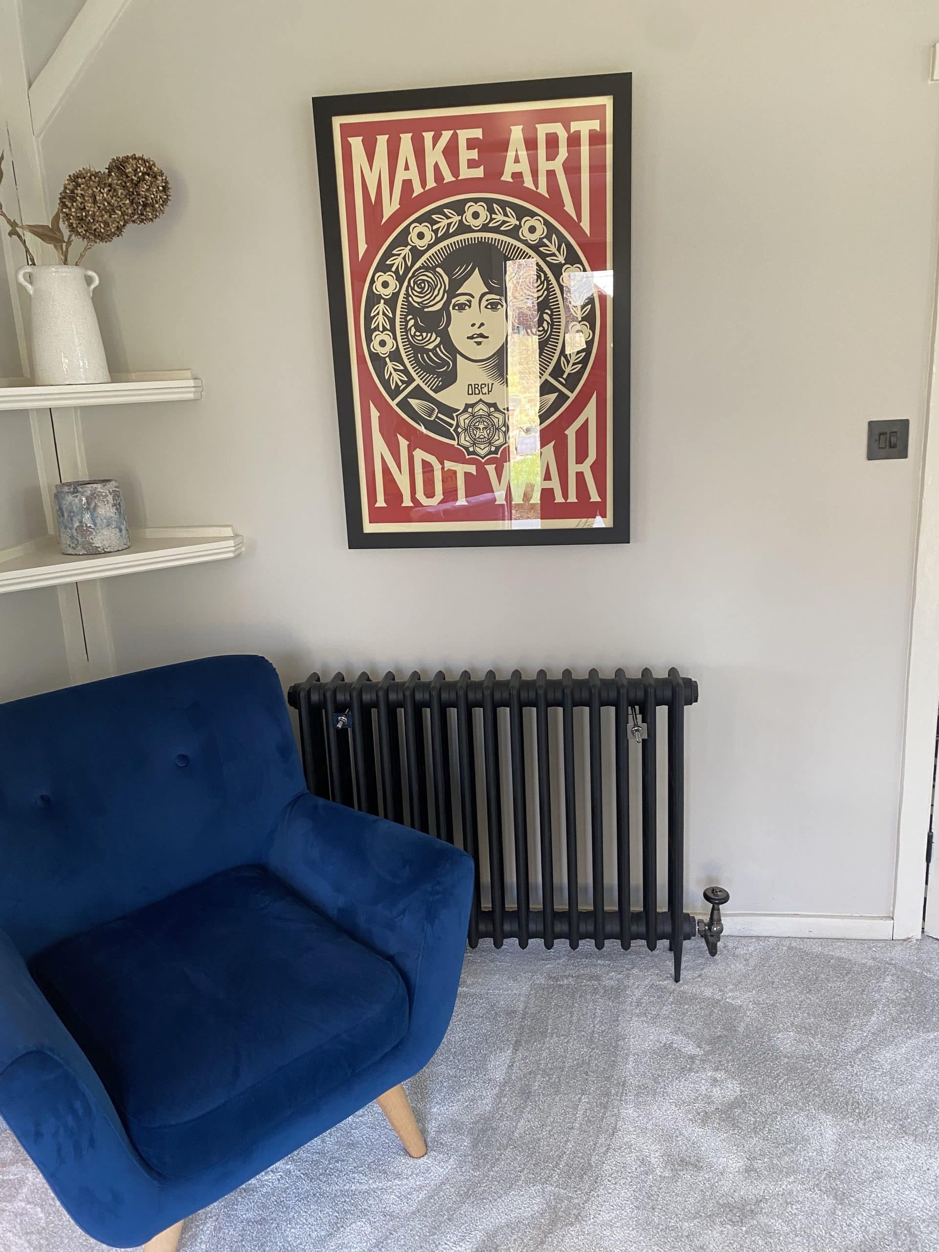 4 Column 760mm Cast Iron Radiator with Black Nickel Accessories